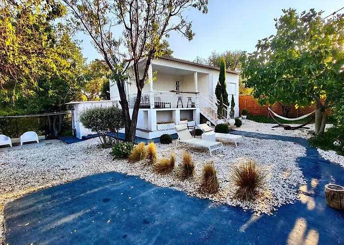 度假居 Grand Seaview Retreat - Walk To The *